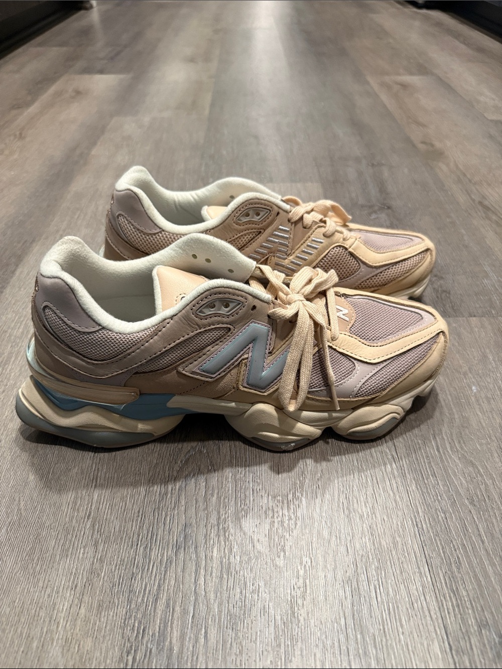 New Balance 9060 Sneakers